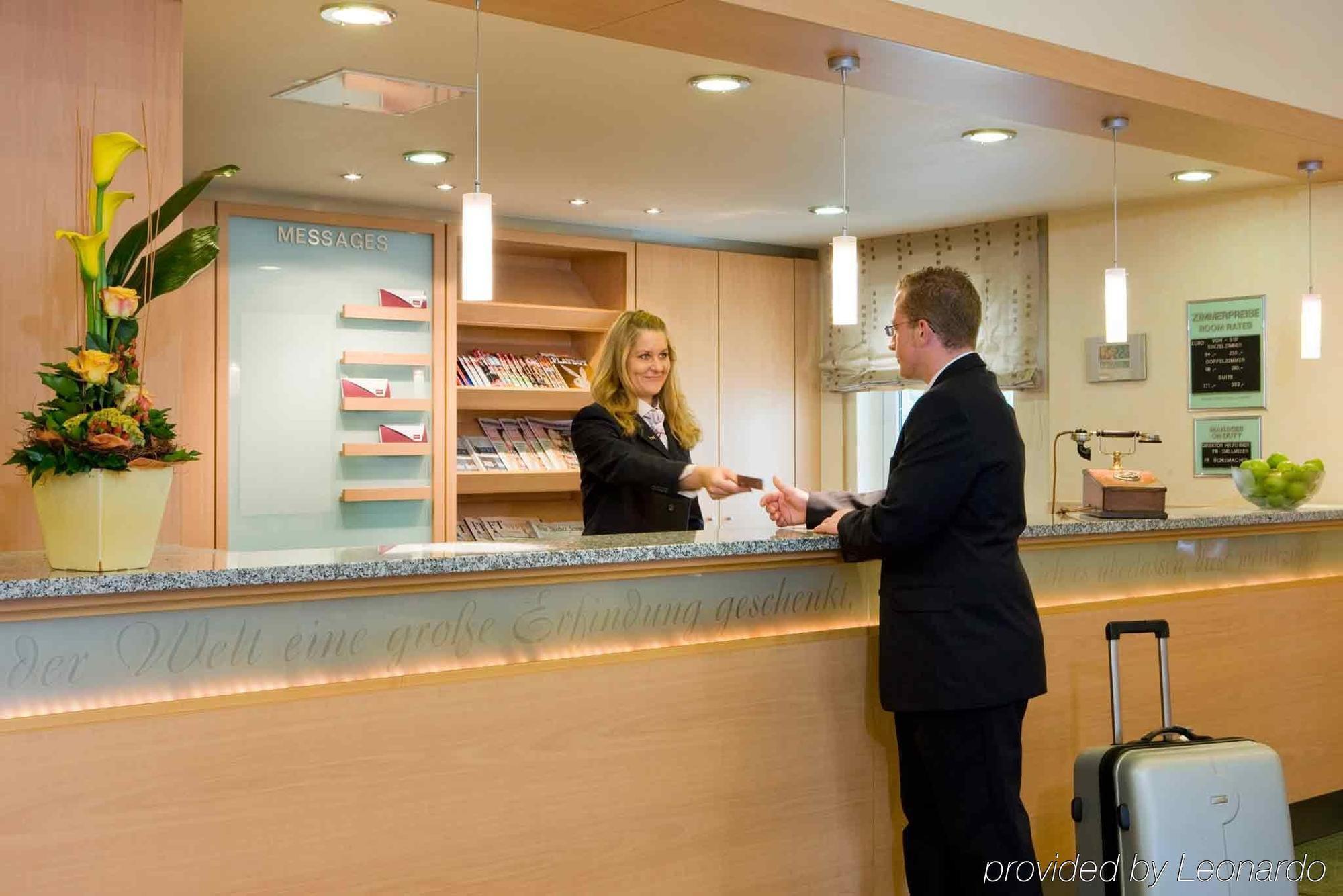 Mercure Hotel Bad Homburg Фридрихсдорф Экстерьер фото